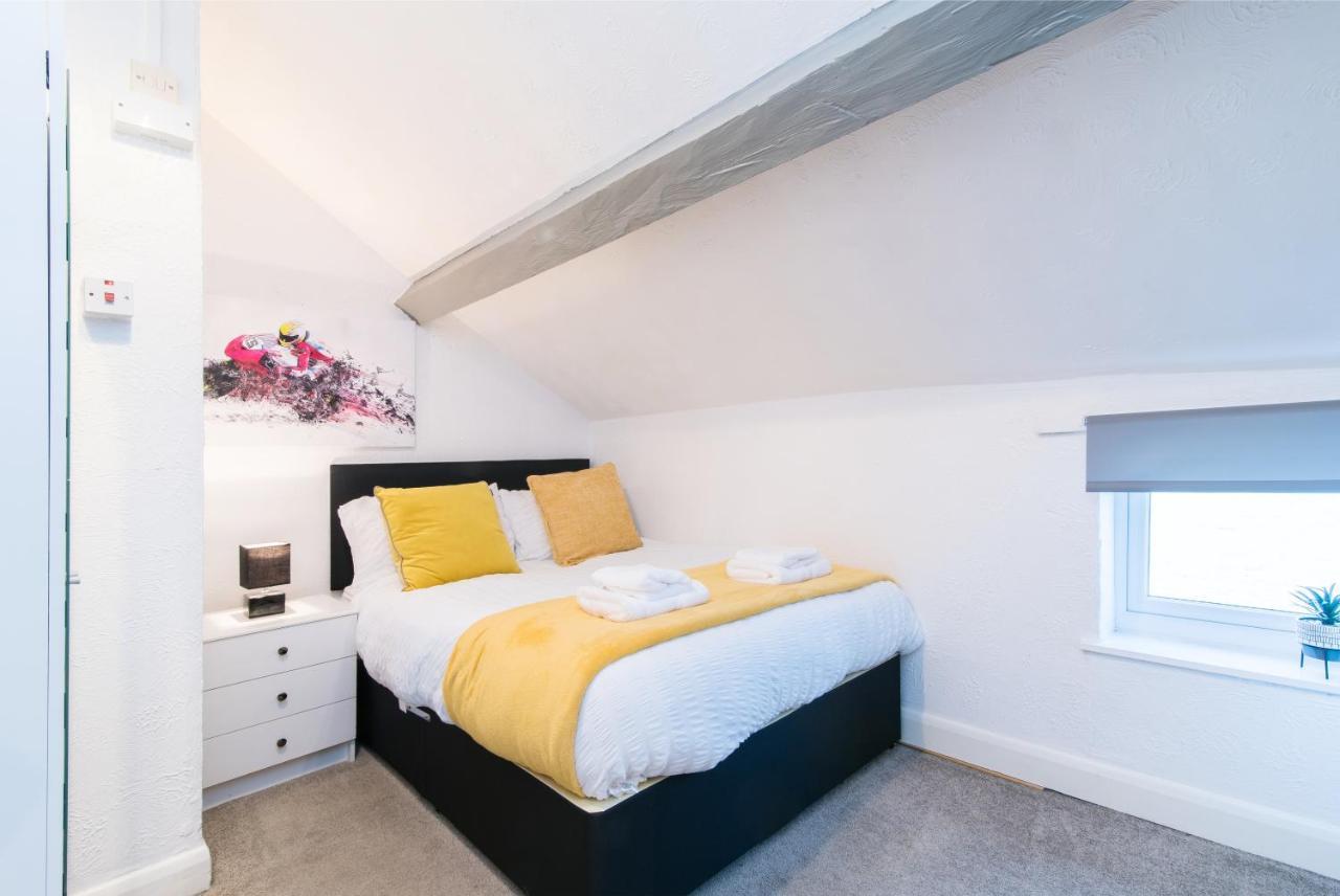 Dd Apartment 8 - Free Parking - Fast Wifi 达宁顿堡 外观 照片